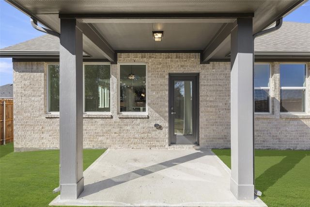 17141 Oxborough Drive, Fort Worth, TX 76247