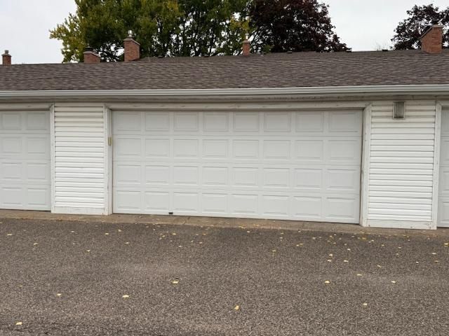 2002 Arkwright Street, Maplewood, MN 55117