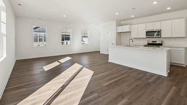 2417 Glacier Street, Pingree Grove, IL 60140