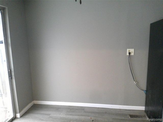 3213 Holly Avenue, Flint, MI 48506