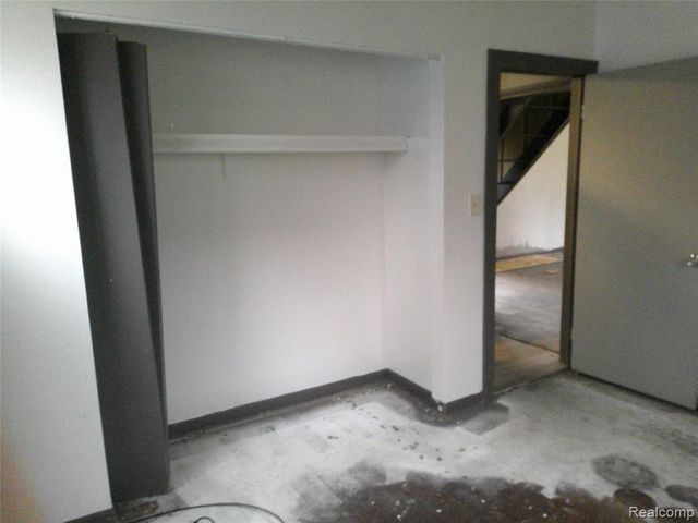 3213 Holly Avenue, Flint, MI 48506