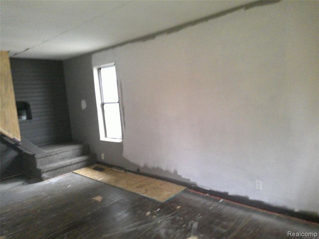 3213 Holly Avenue, Flint, MI 48506