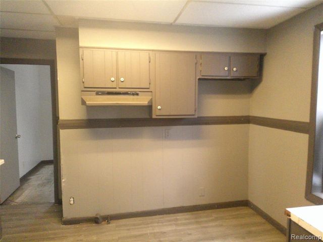 3213 Holly Avenue, Flint, MI 48506