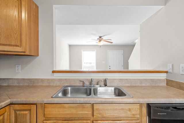 117 Coyote Ct Apt 4, Clarksville, TN 37043