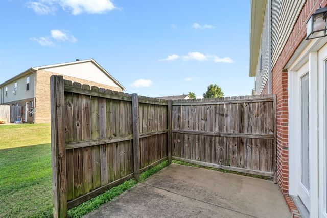 117 Coyote Ct Apt 4, Clarksville, TN 37043