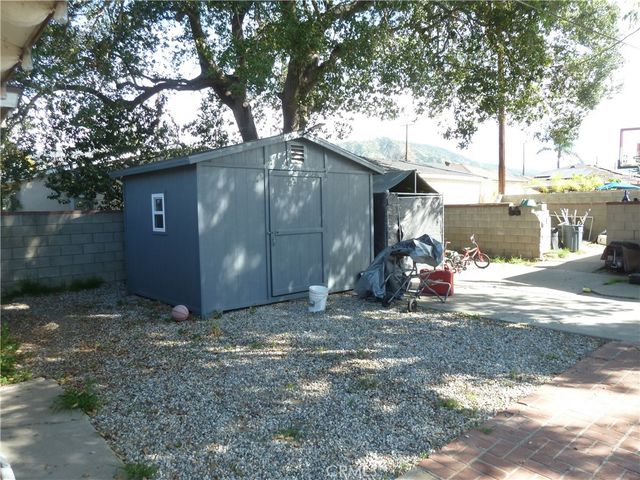 936 N Enid, Azusa, CA 91702