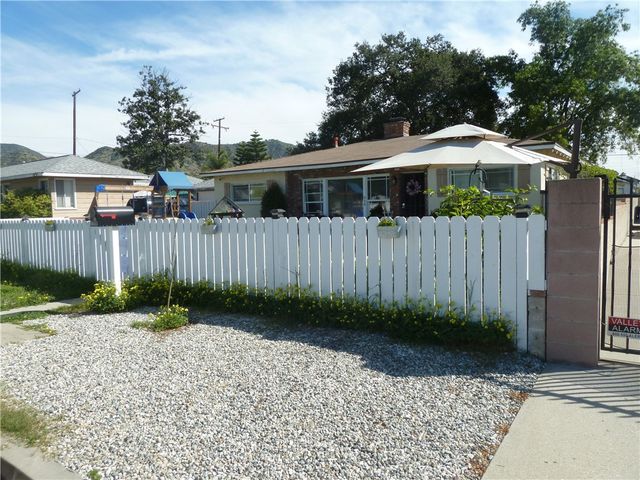 936 N Enid, Azusa, CA 91702