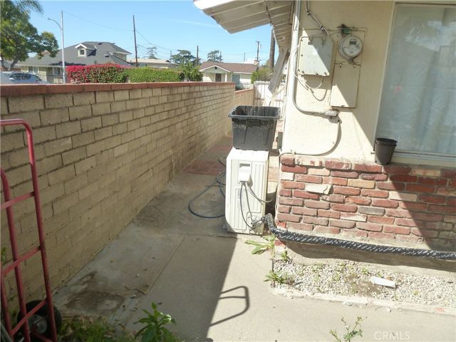 936 N Enid, Azusa, CA 91702