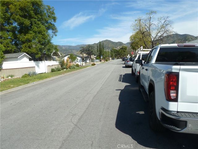 936 N Enid, Azusa, CA 91702