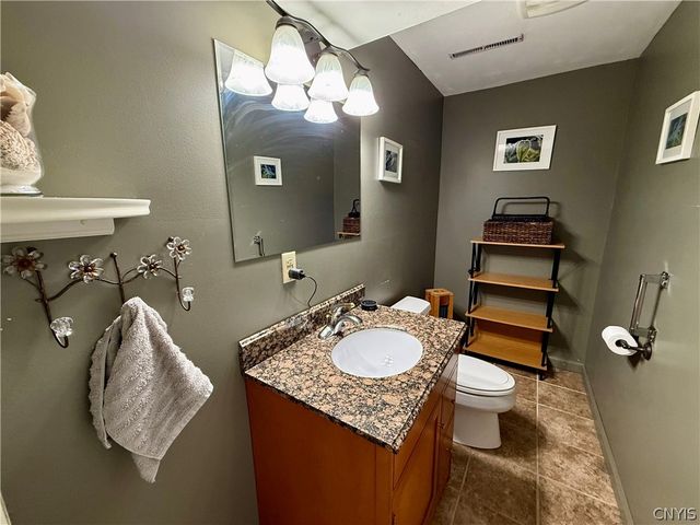 8135 Crimson Circle, Clay, NY 13041