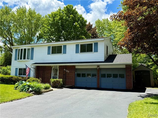 8135 Crimson Circle, Clay, NY 13041