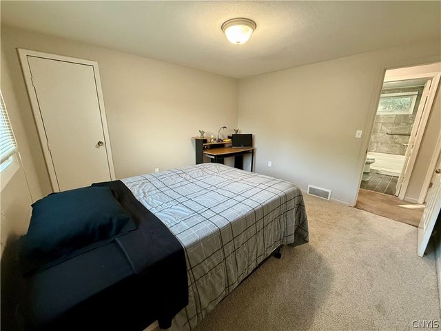 8135 Crimson Circle, Clay, NY 13041