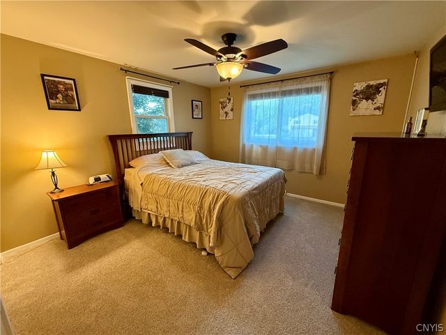 8135 Crimson Circle, Clay, NY 13041