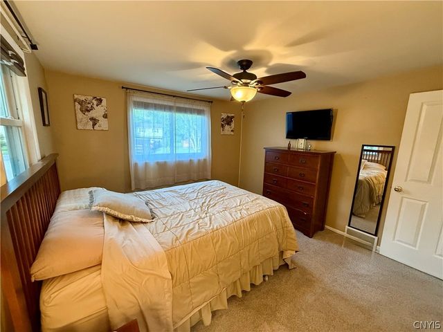8135 Crimson Circle, Clay, NY 13041