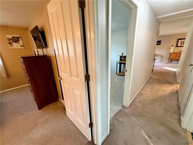8135 Crimson Circle, Clay, NY 13041