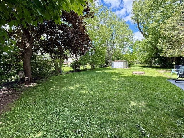 8135 Crimson Circle, Clay, NY 13041