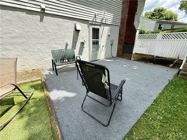 8135 Crimson Circle, Clay, NY 13041