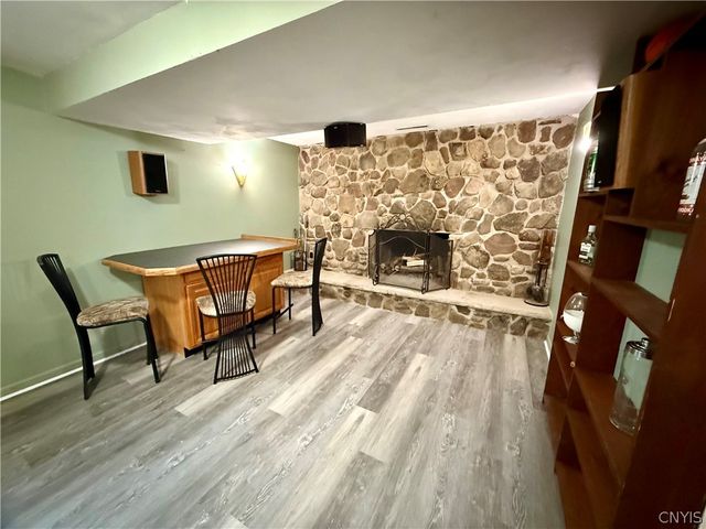 8135 Crimson Circle, Clay, NY 13041