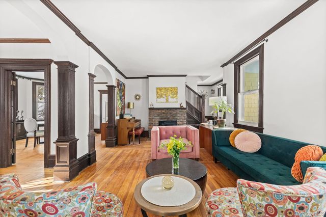 57 Gard Avenue, Bronxville, NY 10708