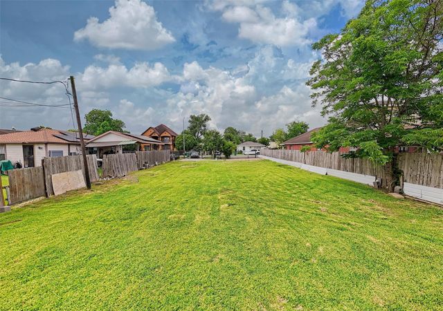 2819 Hitchcock Street, Houston, TX 77093