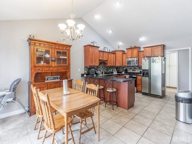 9141 Arbor Grove Court, Evansville, IN 47711