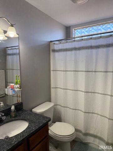 9141 Arbor Grove Court, Evansville, IN 47711