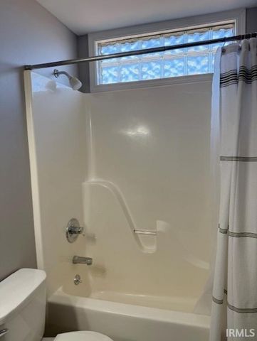 9141 Arbor Grove Court, Evansville, IN 47711