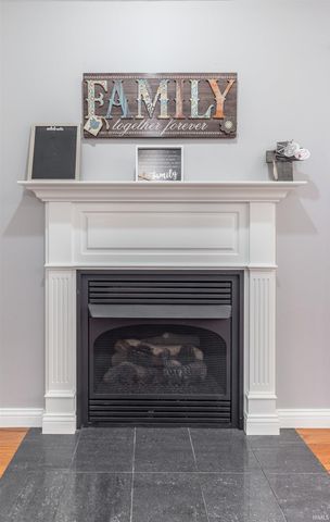 9141 Arbor Grove Court, Evansville, IN 47711