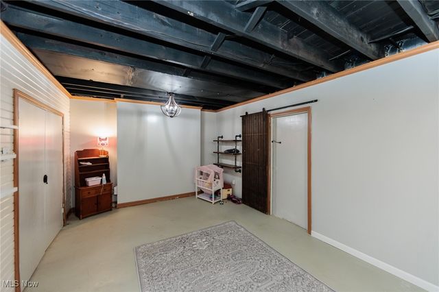 1817 Flint Avenue, Akron, OH 44305