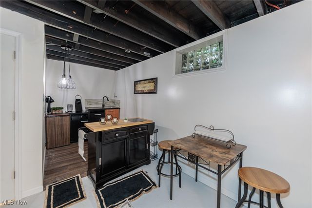 1817 Flint Avenue, Akron, OH 44305