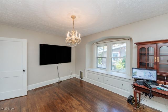 1817 Flint Avenue, Akron, OH 44305