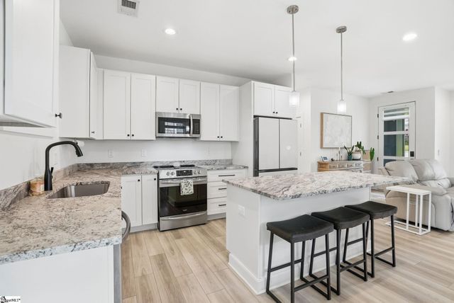 11 Milton Drive, Greenville, SC 29605