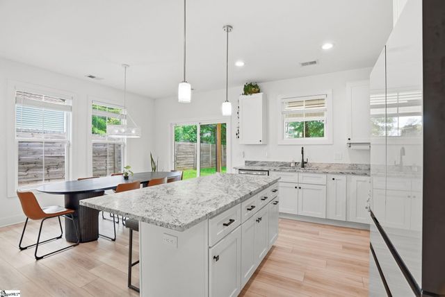 11 Milton Drive, Greenville, SC 29605
