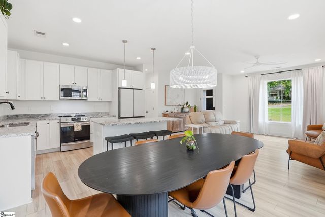 11 Milton Drive, Greenville, SC 29605