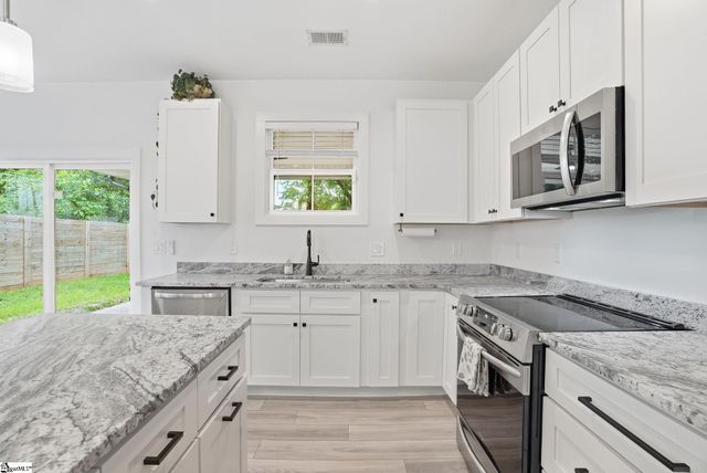 11 Milton Drive, Greenville, SC 29605