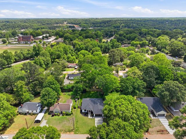 11 Milton Drive, Greenville, SC 29605