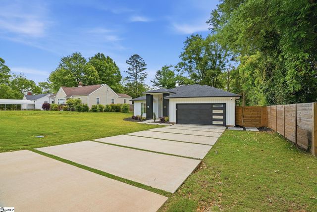 11 Milton Drive, Greenville, SC 29605