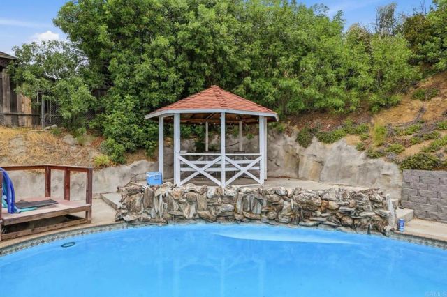 13104 Lakeview Granada Drive, Lakeside, CA 92040