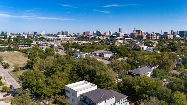 2320 Arroyo Avenue, Dallas, TX 75219