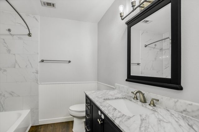 6727 Old Quarry LN, Austin, TX 78731