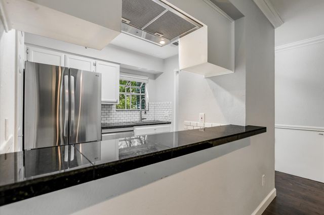 6727 Old Quarry LN, Austin, TX 78731