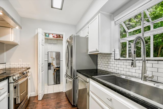 6727 Old Quarry LN, Austin, TX 78731