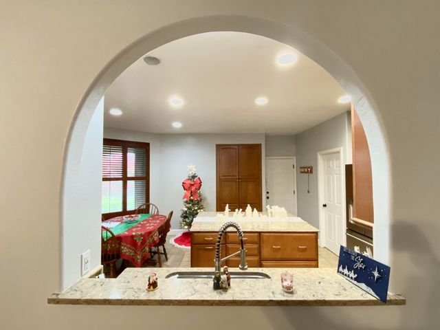 2943 W Harold Court, Visalia, CA 93291