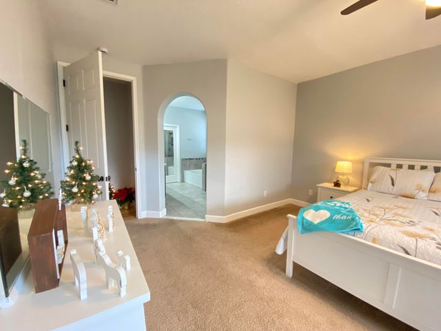 2943 W Harold Court, Visalia, CA 93291