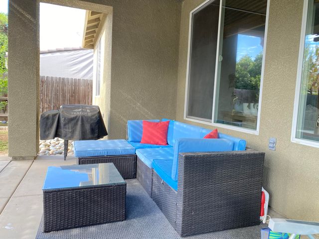 2943 W Harold Court, Visalia, CA 93291