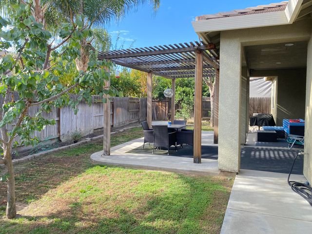 2943 W Harold Court, Visalia, CA 93291