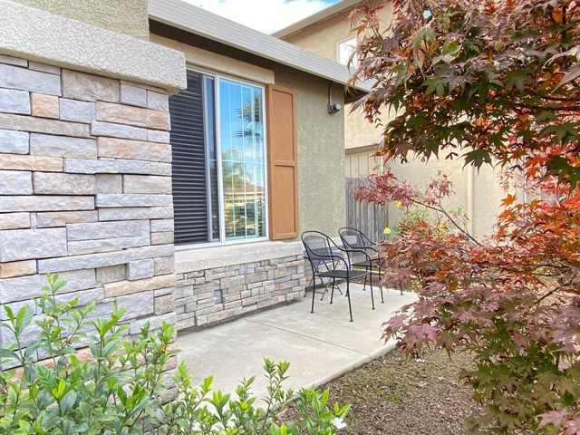 2943 W Harold Court, Visalia, CA 93291