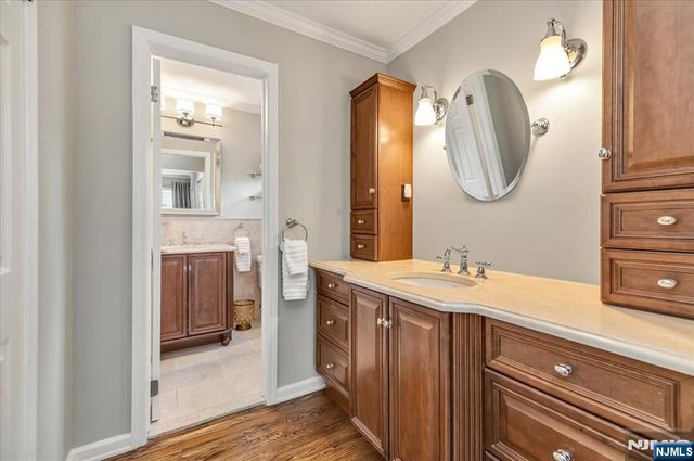54 Spruce Run 54, Ramsey, NJ 07446