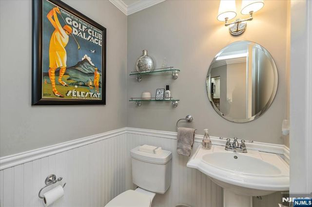 54 Spruce Run 54, Ramsey, NJ 07446