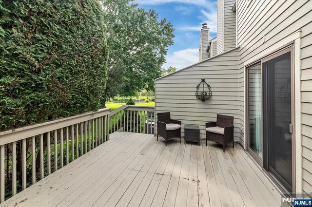 54 Spruce Run 54, Ramsey, NJ 07446